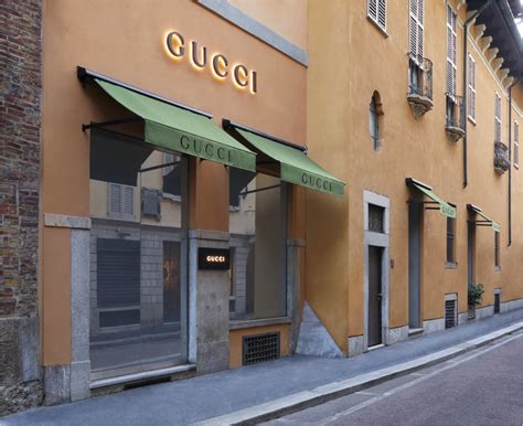 gucci circolo milano prezzo|boutique gucci milan.